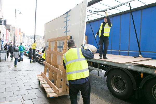 Exeter College Chapel transportation of oversized piece of Optium Museum Acrylic